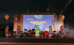 Thưởng thức dạ yến hoàng cung Huế