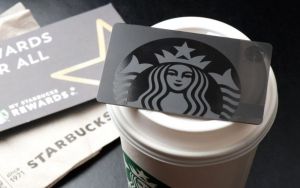 Starbucks sỡ hữu “Ngân hàng đặc biệt”, khách chỉ có thể rút tiền bằng... cà phê